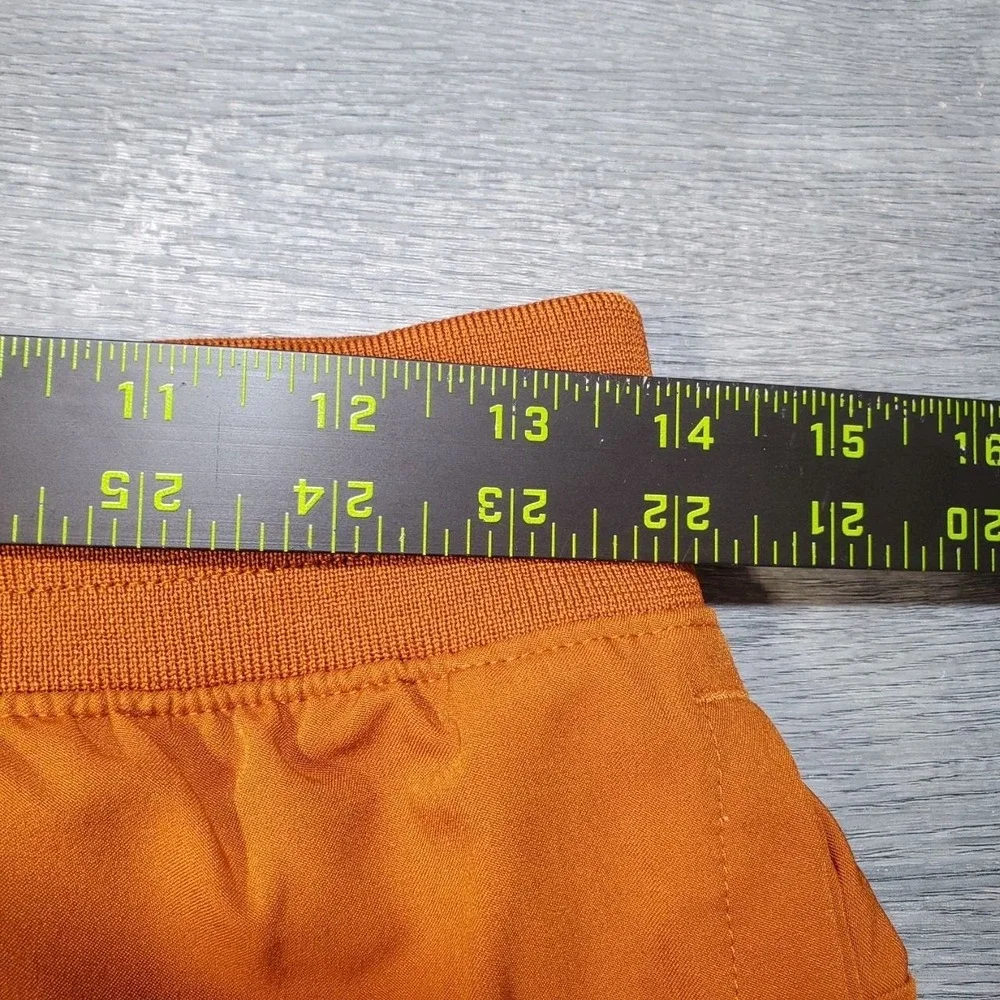 Under Armour 1373864 Hybrid Cargo Pants Mens Medium M Orange Joggers Athletic